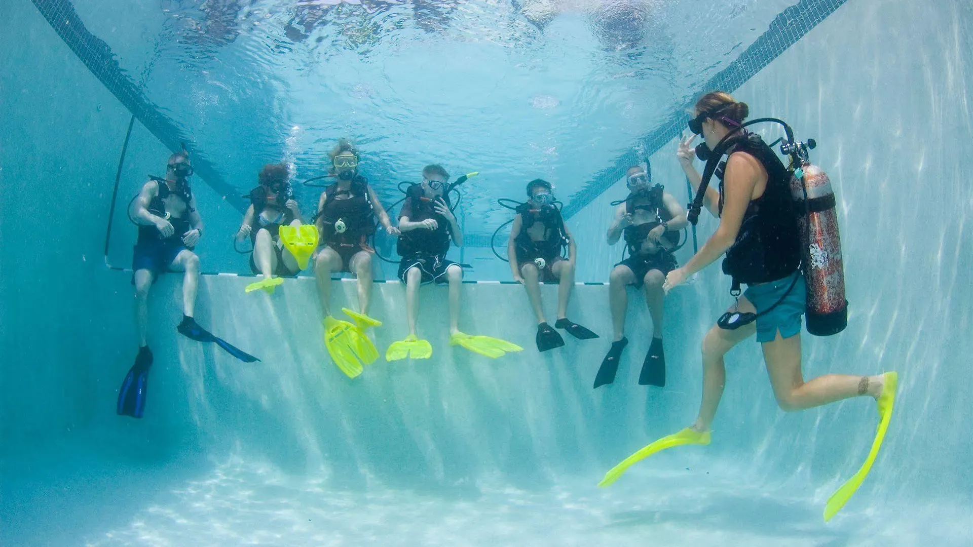 Hotel Compass Point Dive Resort Gun Bay