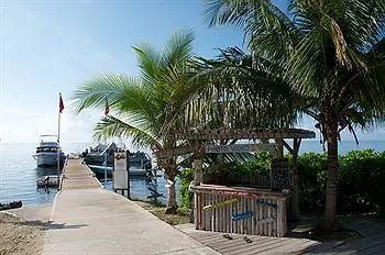 Compass Point Dive Resort Gun Bay Hotel