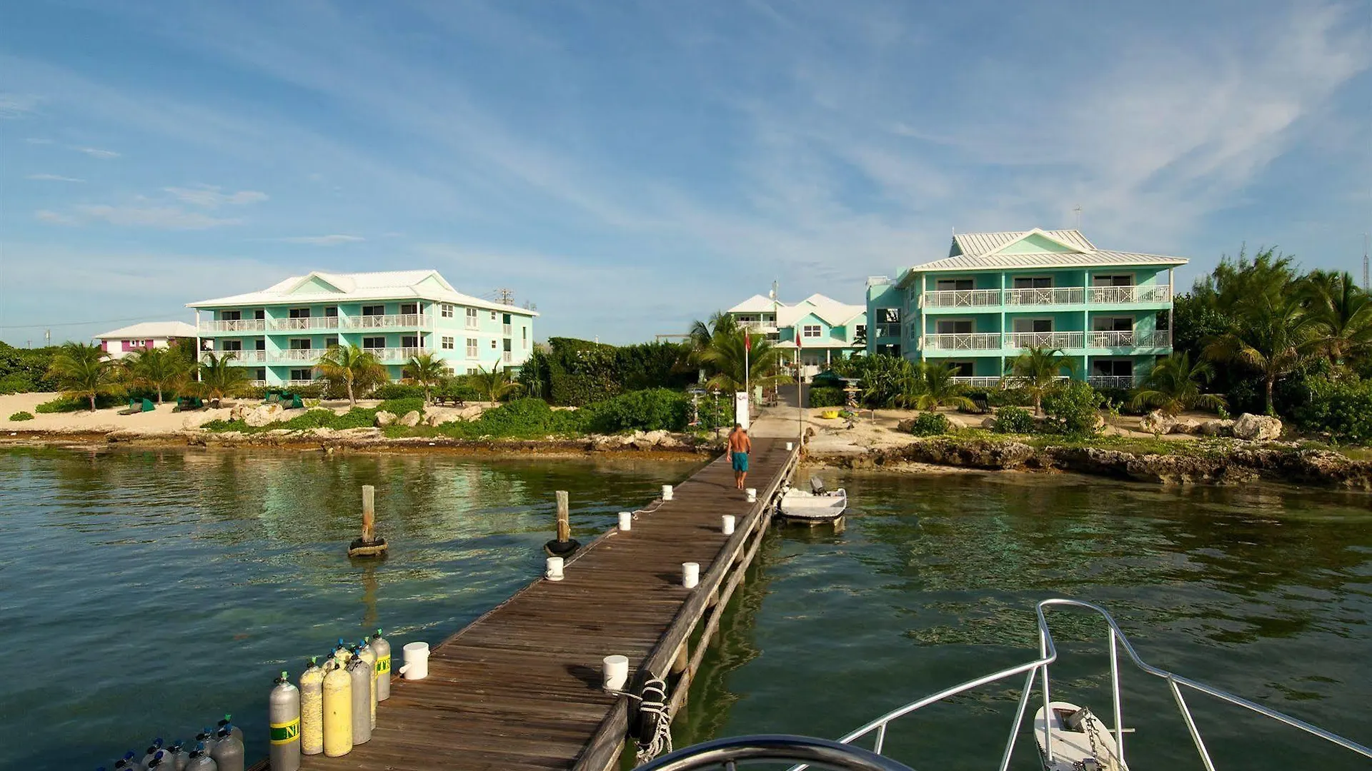 *** Hotel Compass Point Dive Resort Gun Bay Kajmany
