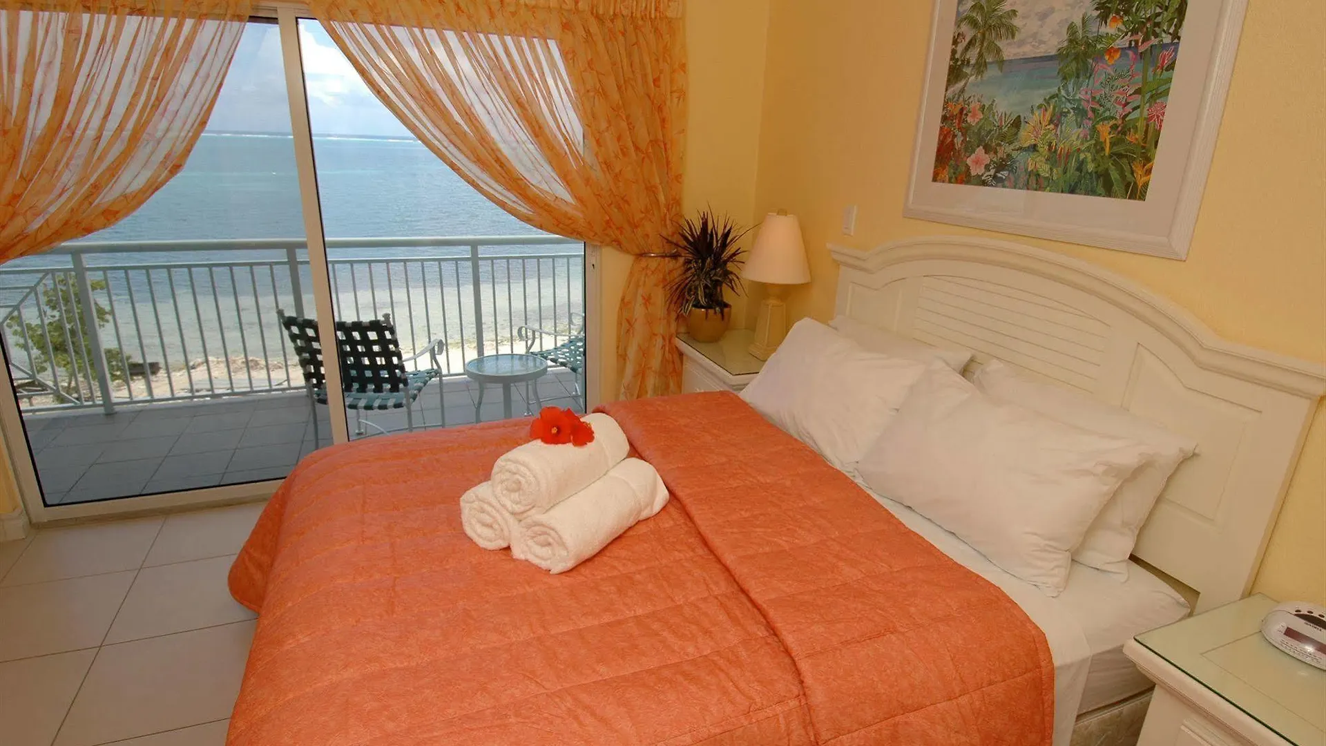 Compass Point Dive Resort Gun Bay 3*,